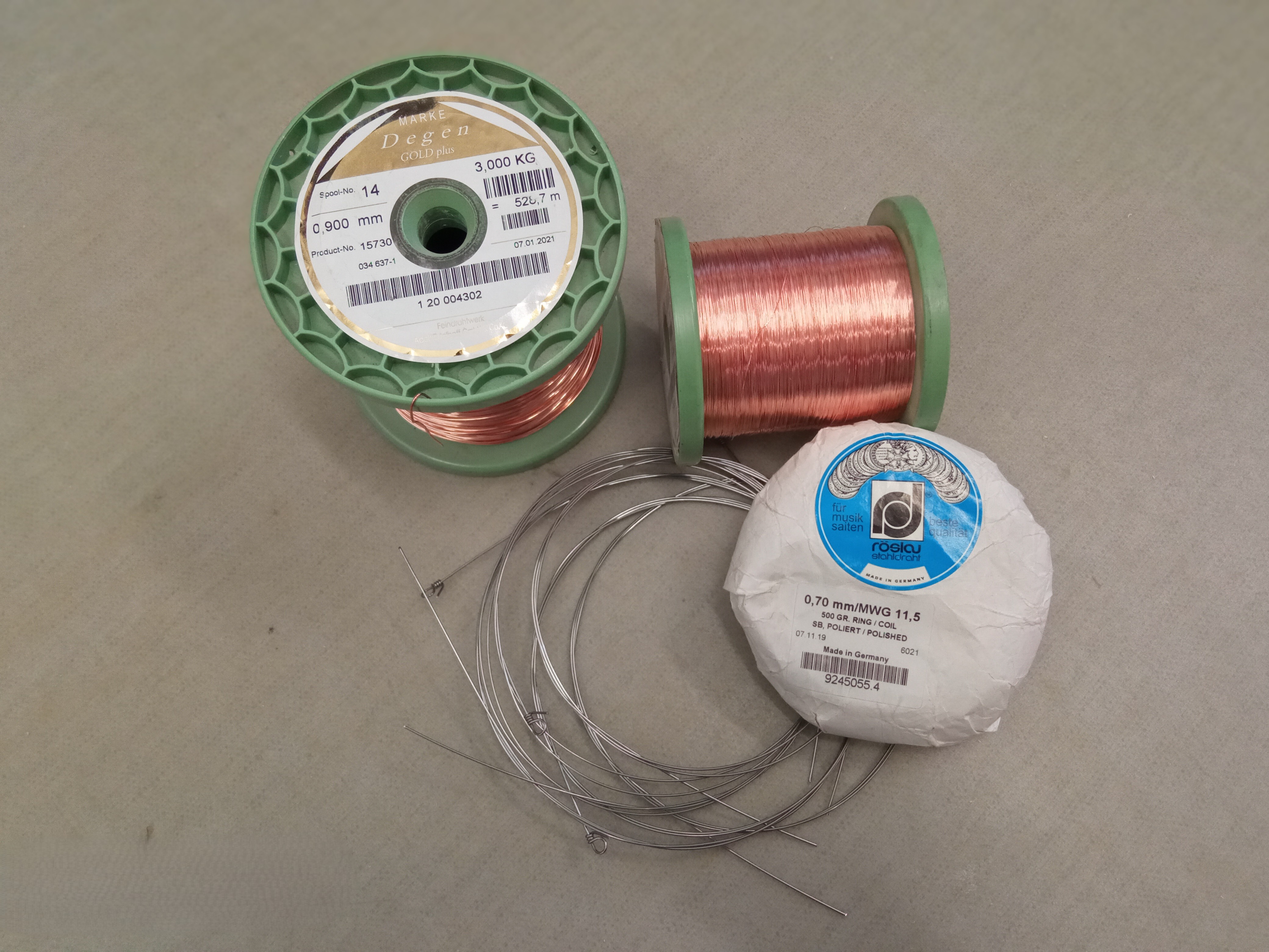 Detail cimbálových strun